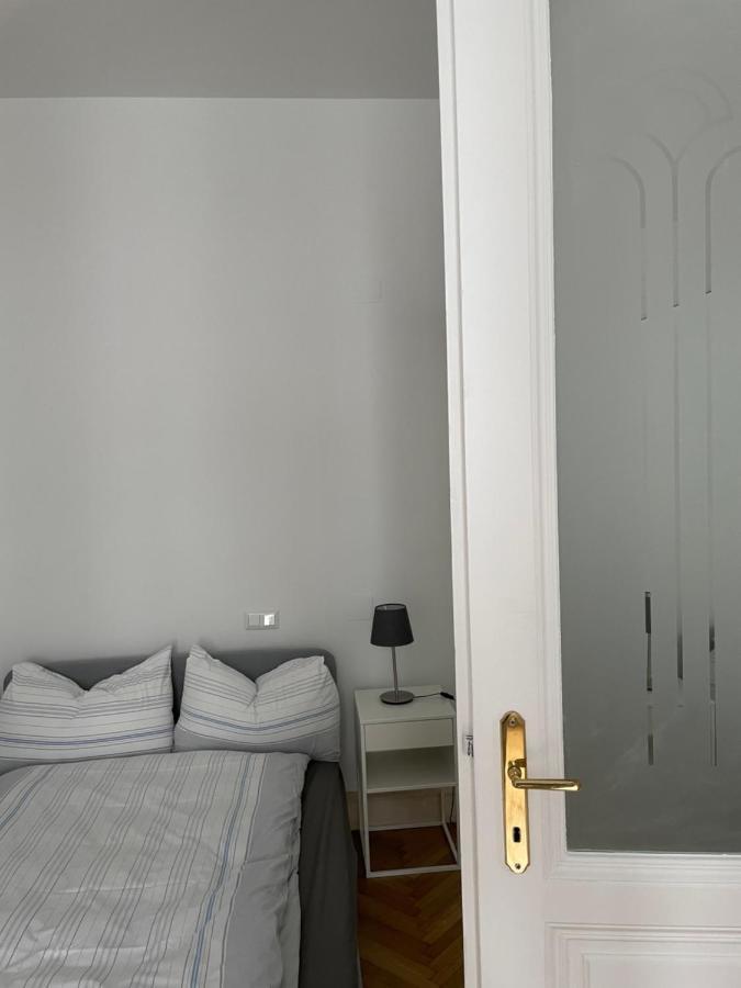 100M2 Apartment Naehe 1010 Wien エクステリア 写真